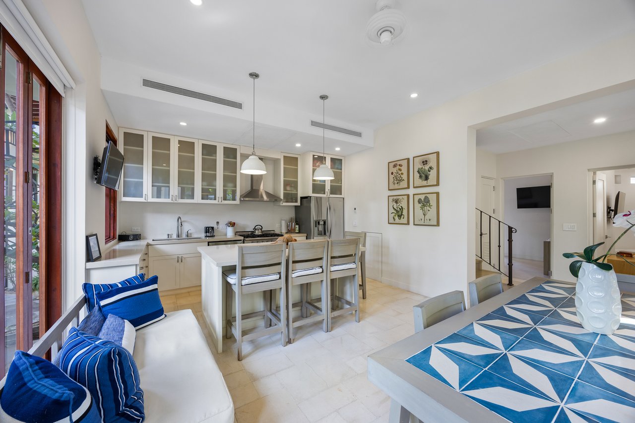 25 Paseo Del Mar | Beachfront 4BR Villa with Rooftop Terrace in Las Catalinas