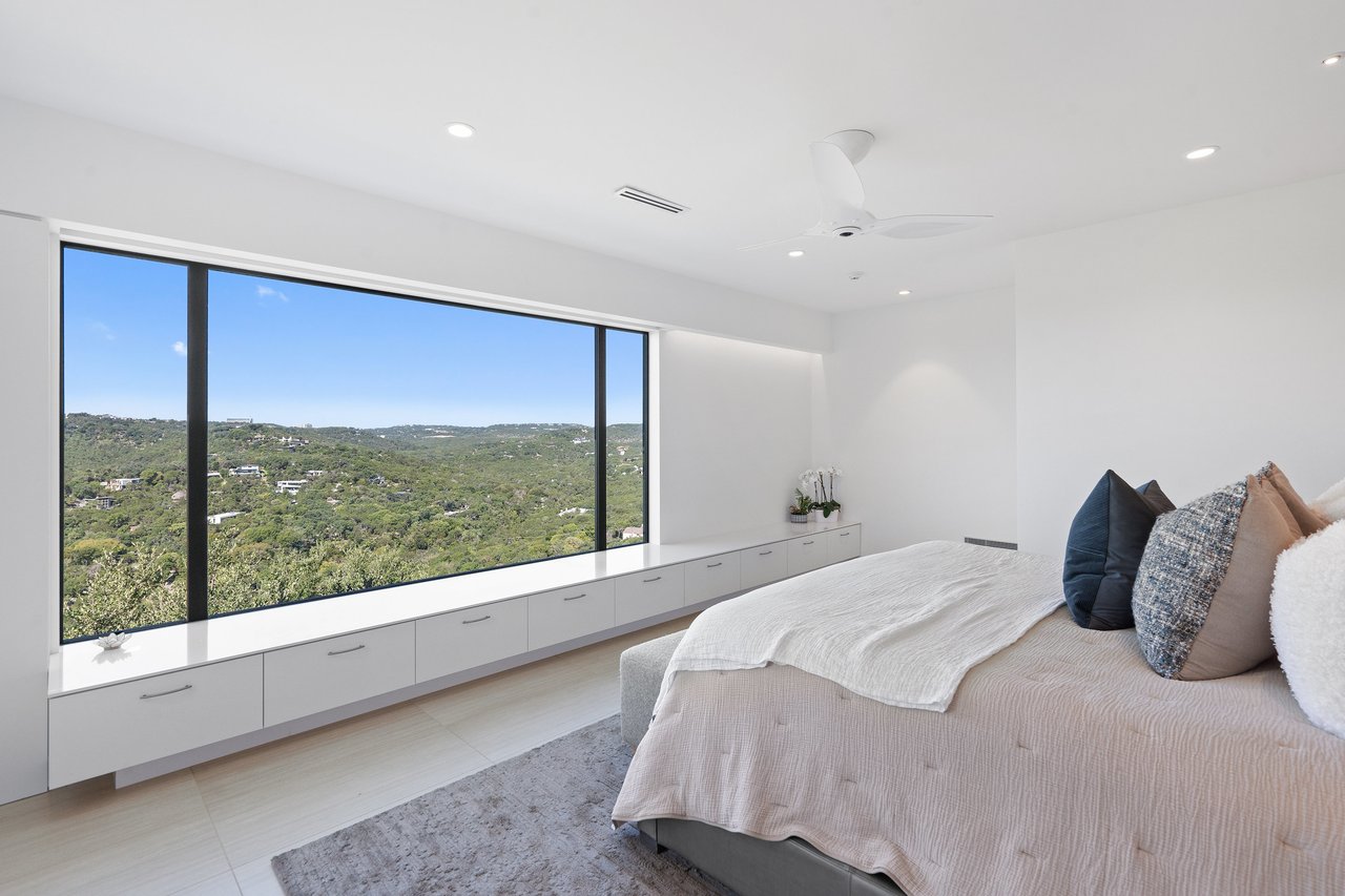 Modern Architecture Meets Hilltop Views