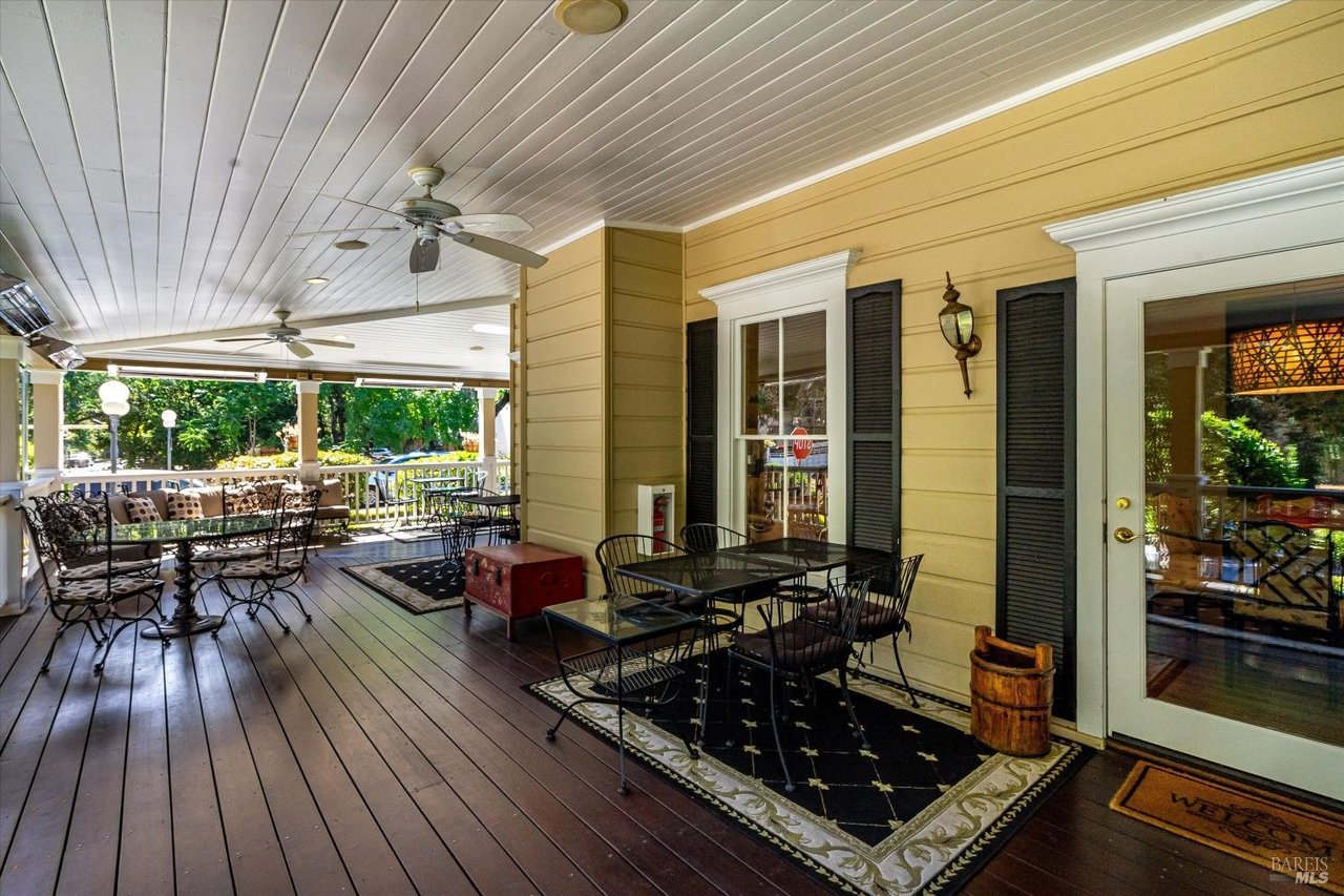 1139 Lincoln Ave, Calistoga
