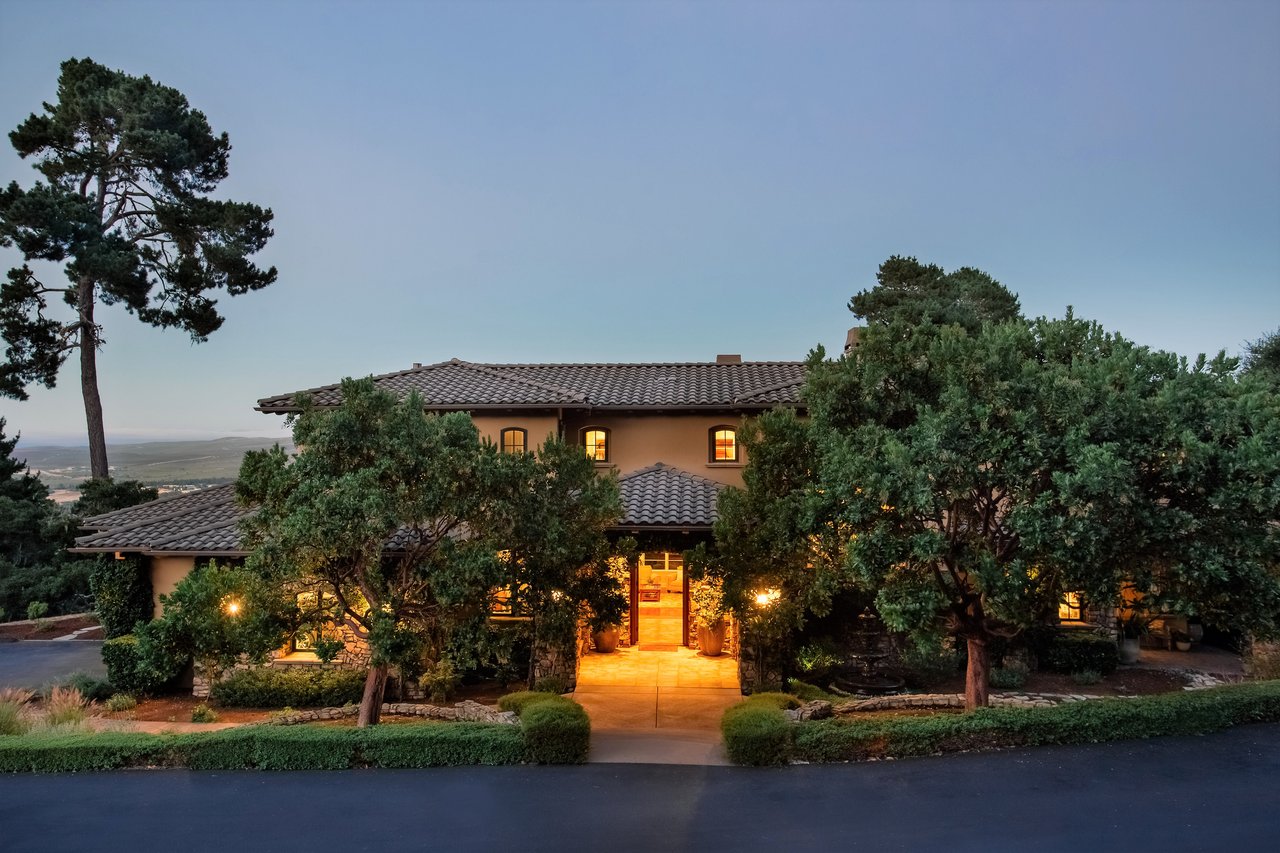 7410 Alturas Court, Monterey