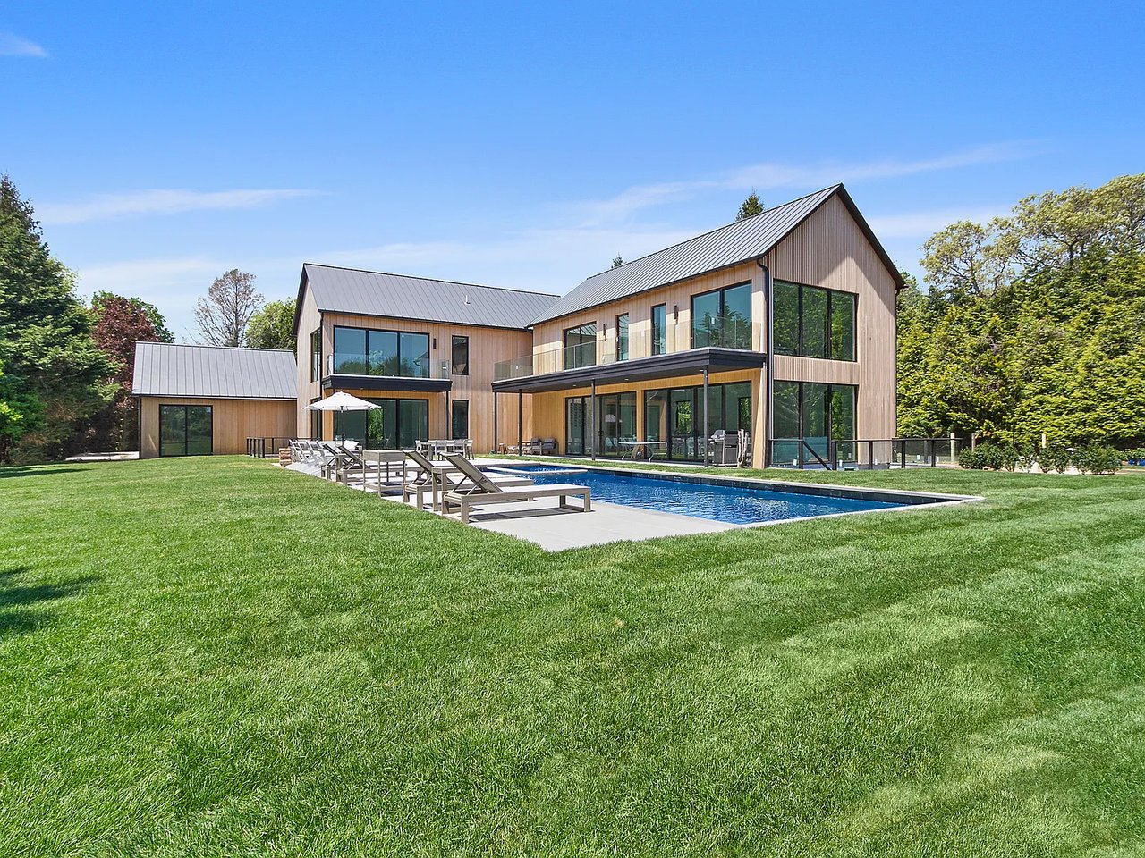 34 Fieldview Ln