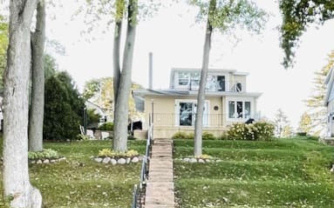 W342 N4870 W Lindy Ln