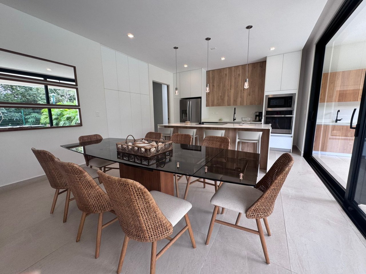 Turnkey Tropical-Modern 4BR Villa with Private Pool in Prestigious Hacienda Pinilla