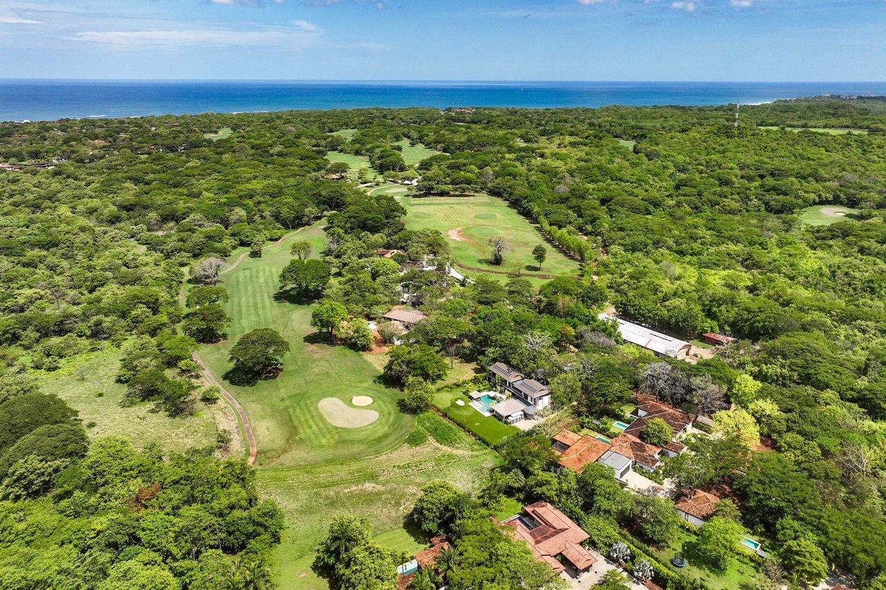 Rare Golf Front Estate Parcel | No HOA | 5,000m² in Hacienda Pinilla