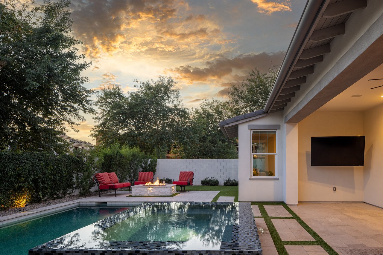 3405 E BLOOMFIELD Parkway