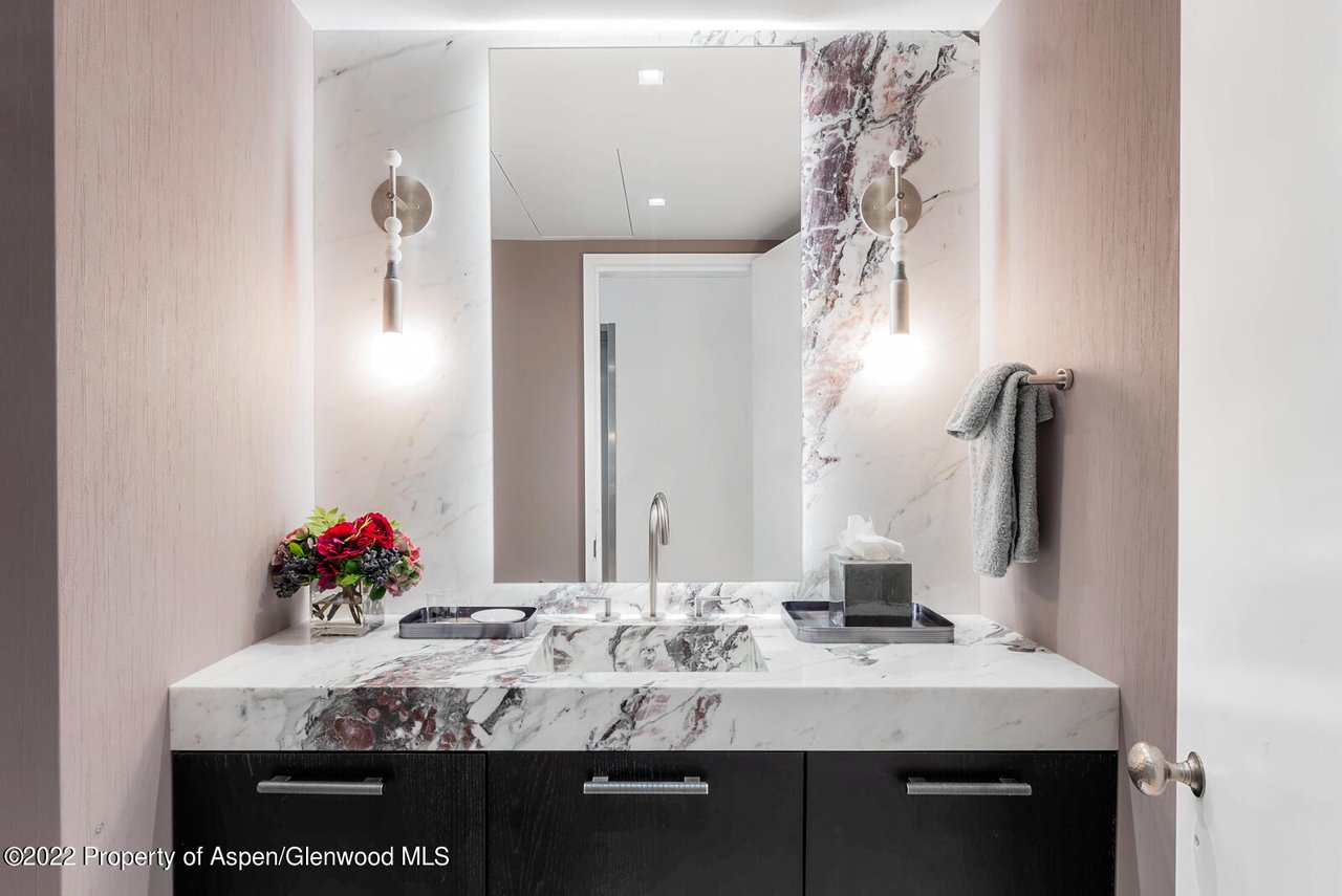 508 E Cooper Avenue, Unit 201