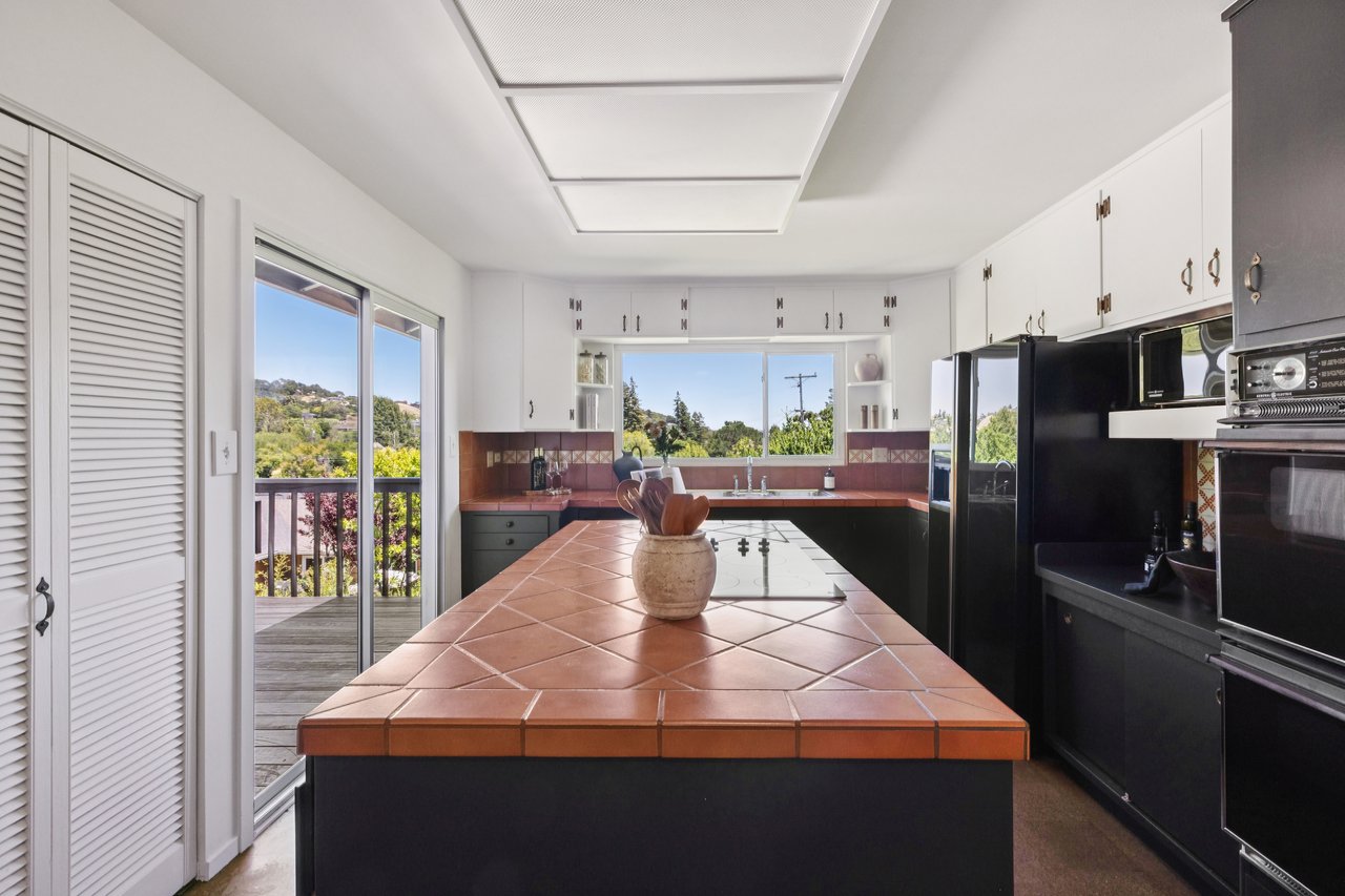 50 Balboa Ave