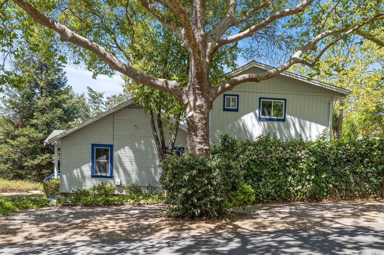 1132 Sir Francis Drake Blvd
