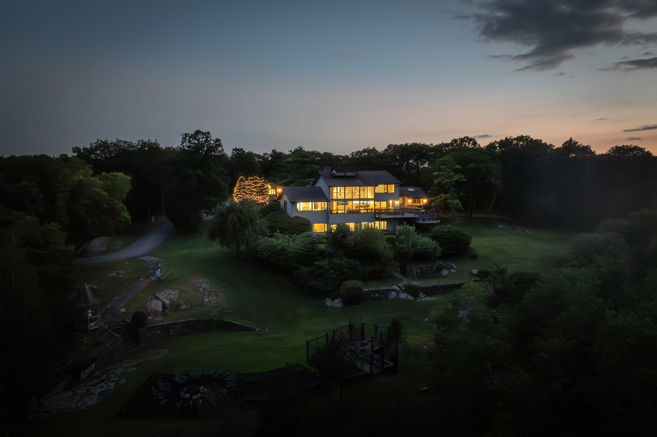 12 Mountain Brook Road