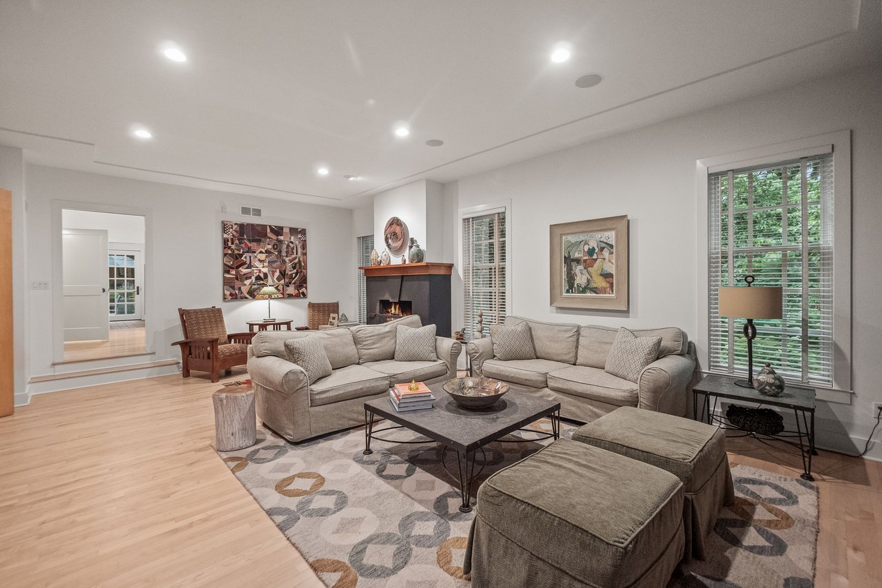 5425 Brookdale Rd, Bloomfield Hills, MI 48304