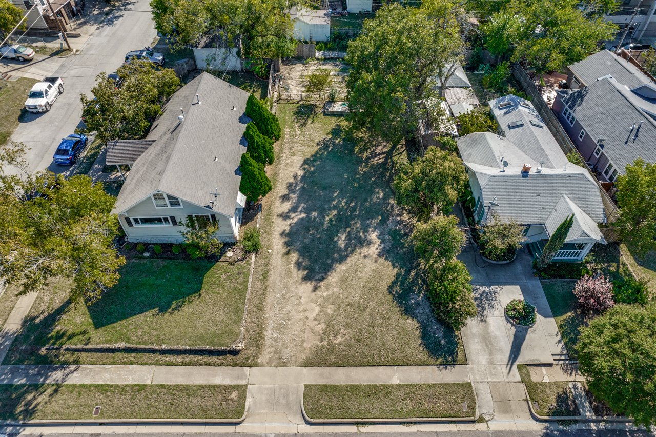 3803 W 6th St. - Lot in Monticello