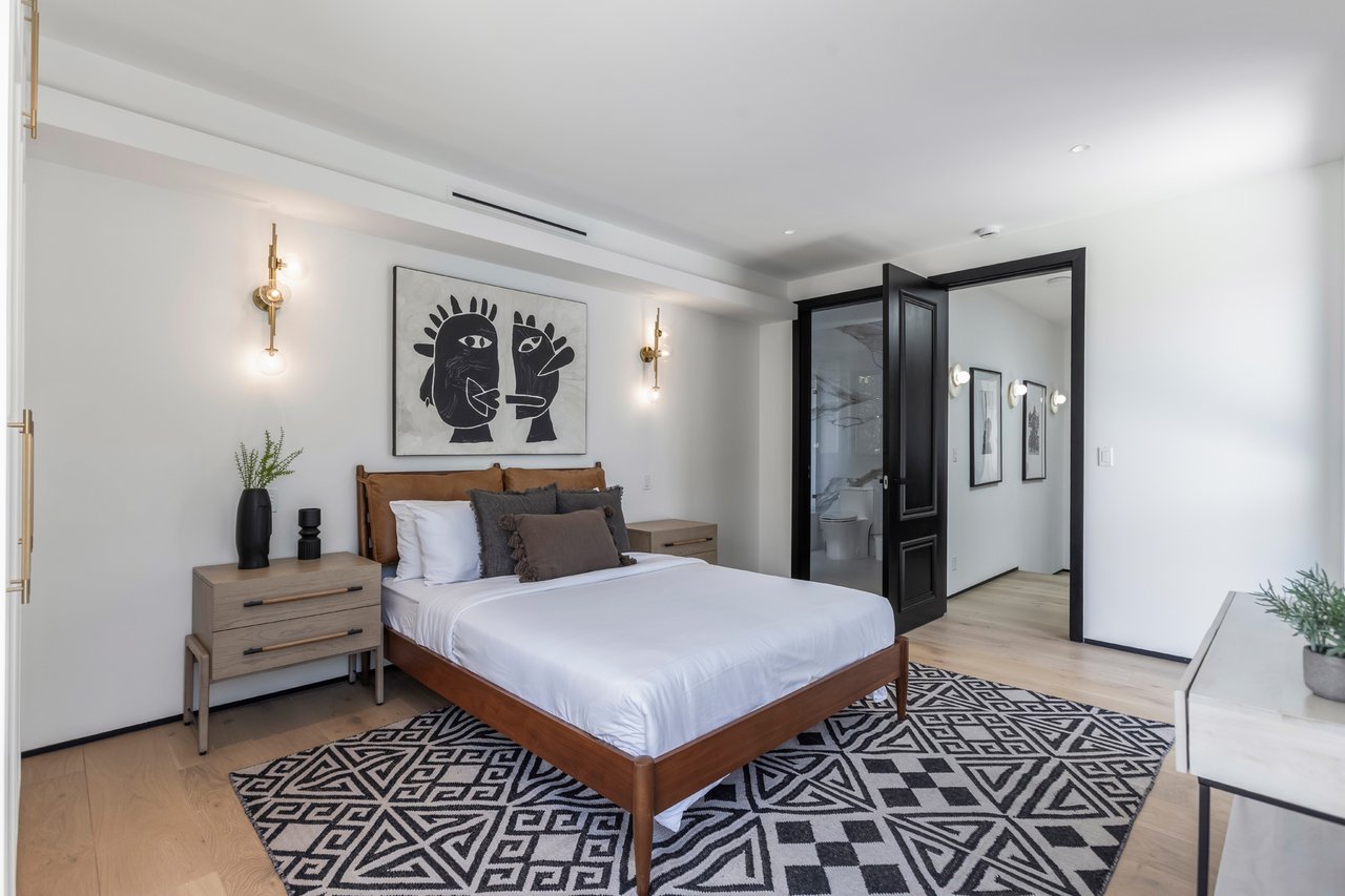 Luxury Gated Villa w/ Pool, Spa & Designer Interiors