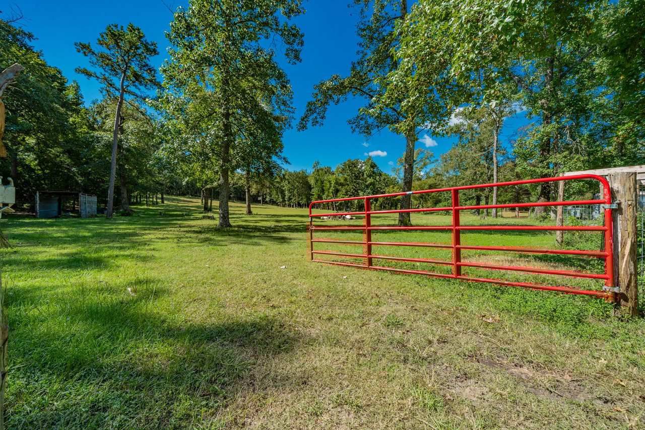 A Ben Wheeler Country Home & Land Dream!