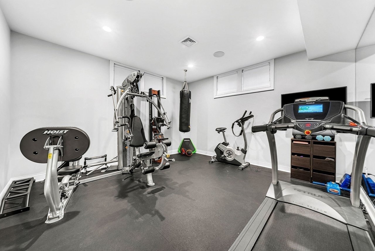 48 Country Club Road