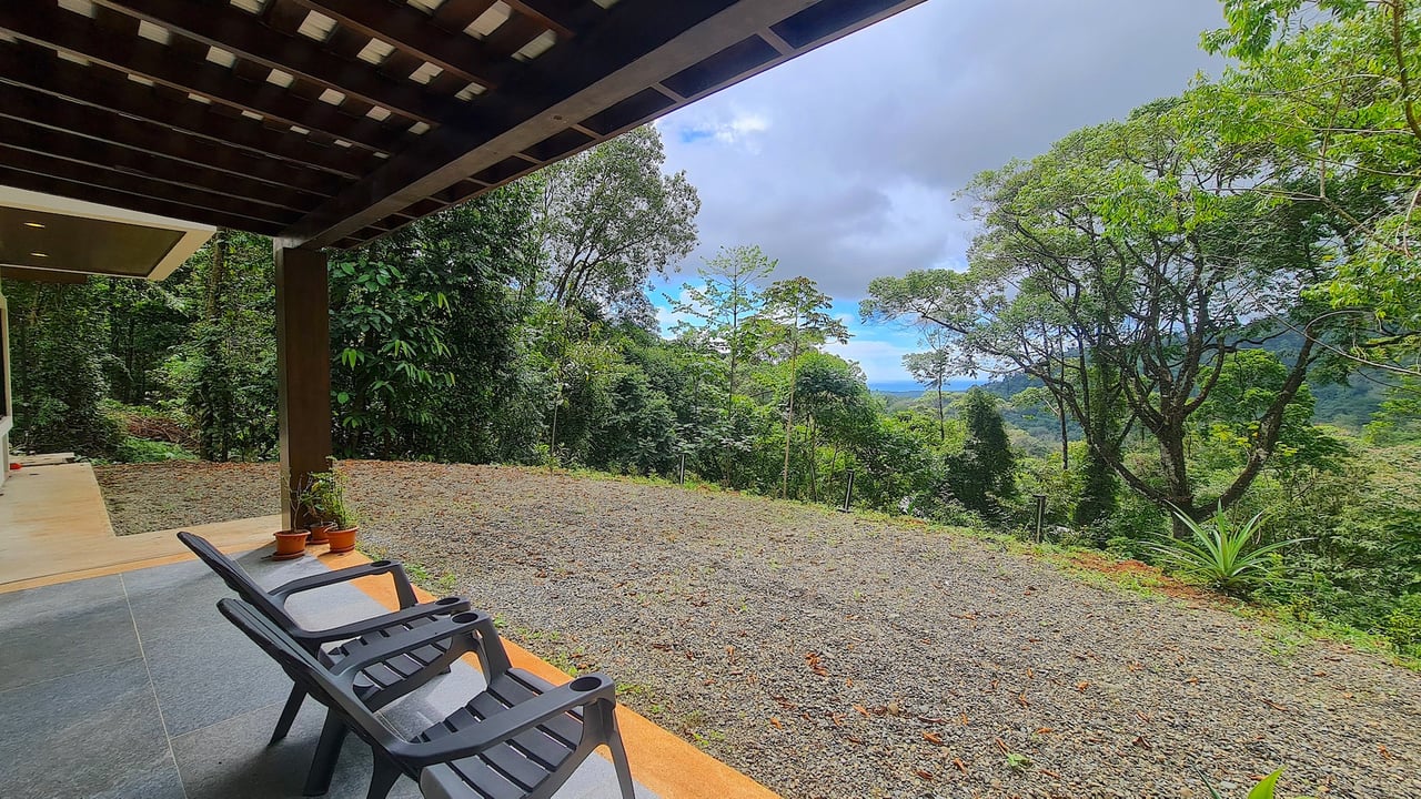 4 Bedroom luxury ocean view home in a Gated Cummunity
