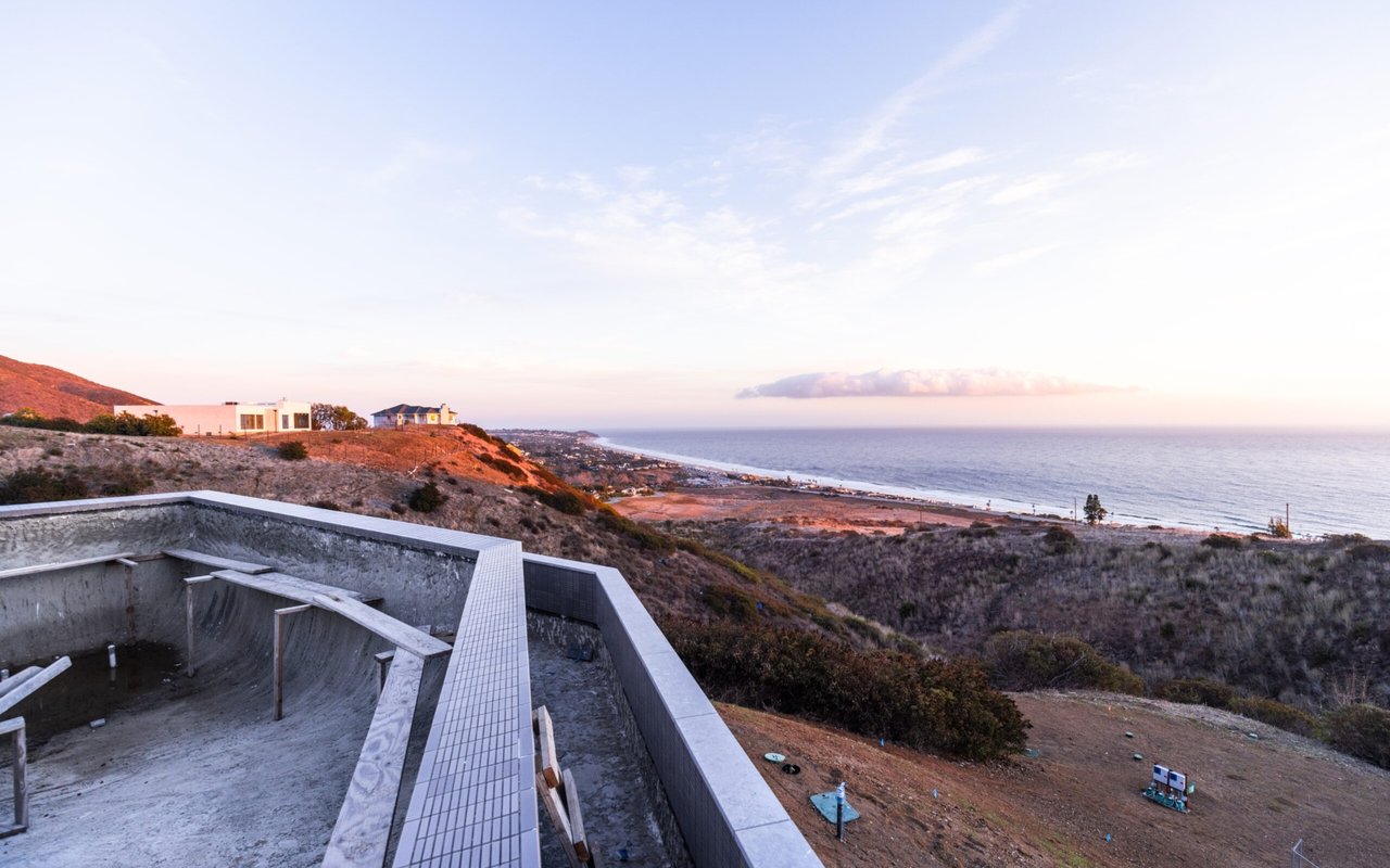 Capturing Trancas Malibu: A Stunning Shoot with Malibu Local Chase Hirt of Imaginaire Media