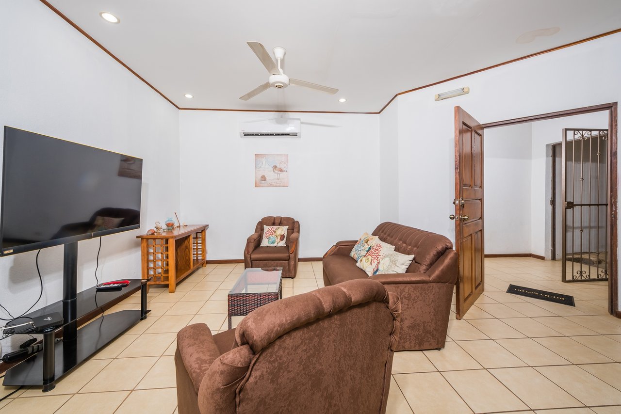 Casa Descanso | Fully Furnished Home Near Tamarindo Beach