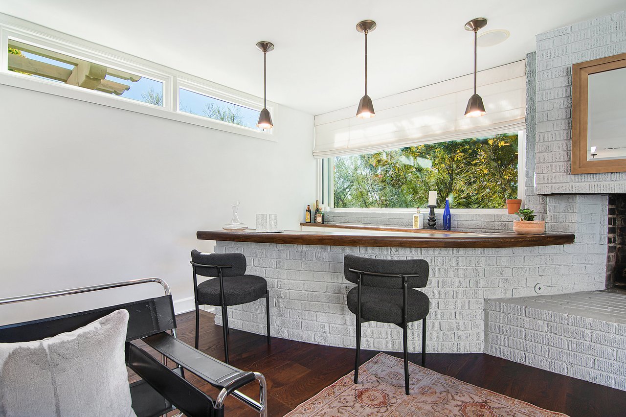 501 N Cahuenga Blvd.