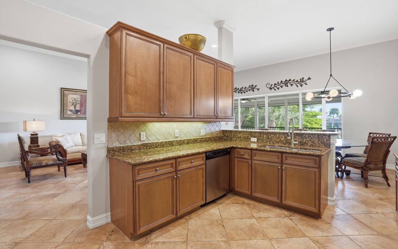 9250 Triana Ter #203