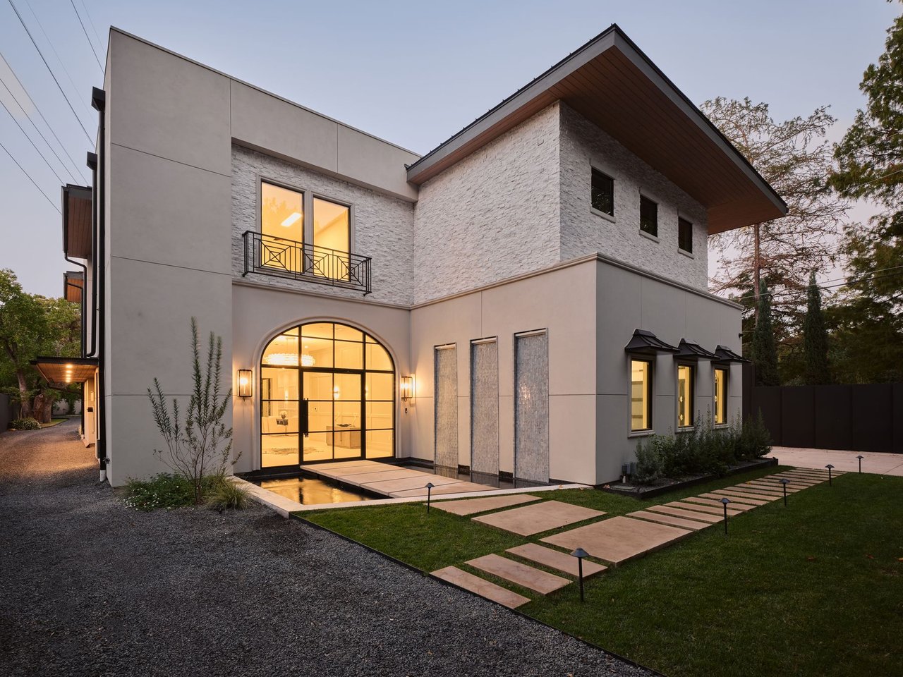 The Watermark of Lake Austin