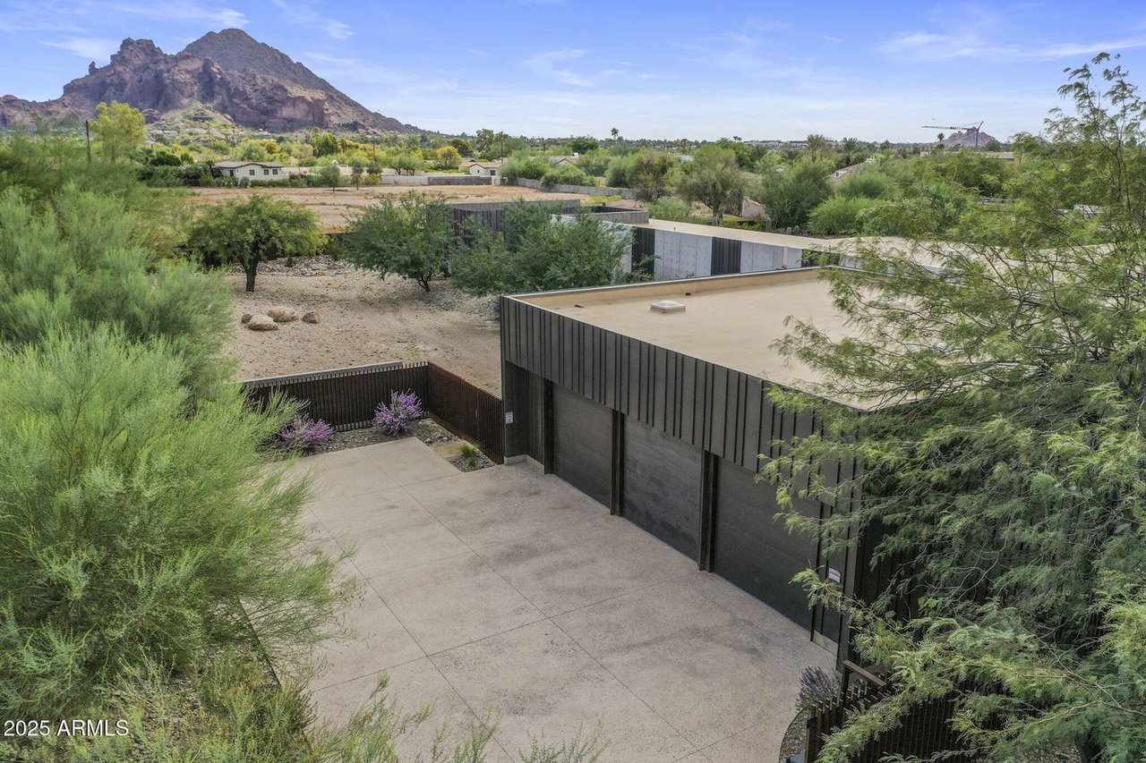 3700 E CAMINO SIN NOMBRE