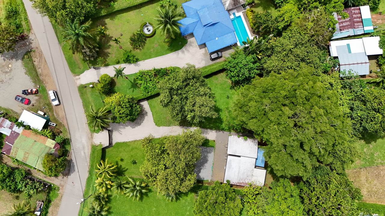 OJOCHAL JUNGLE HOME | EXPANSIVE LAND & DEVELOPMENT POTENTIAL