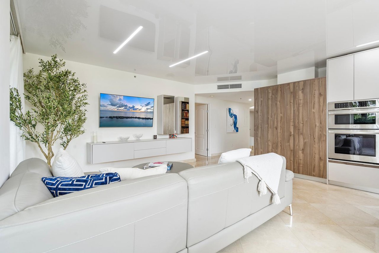 King David Short-Term Rental | Prime Location