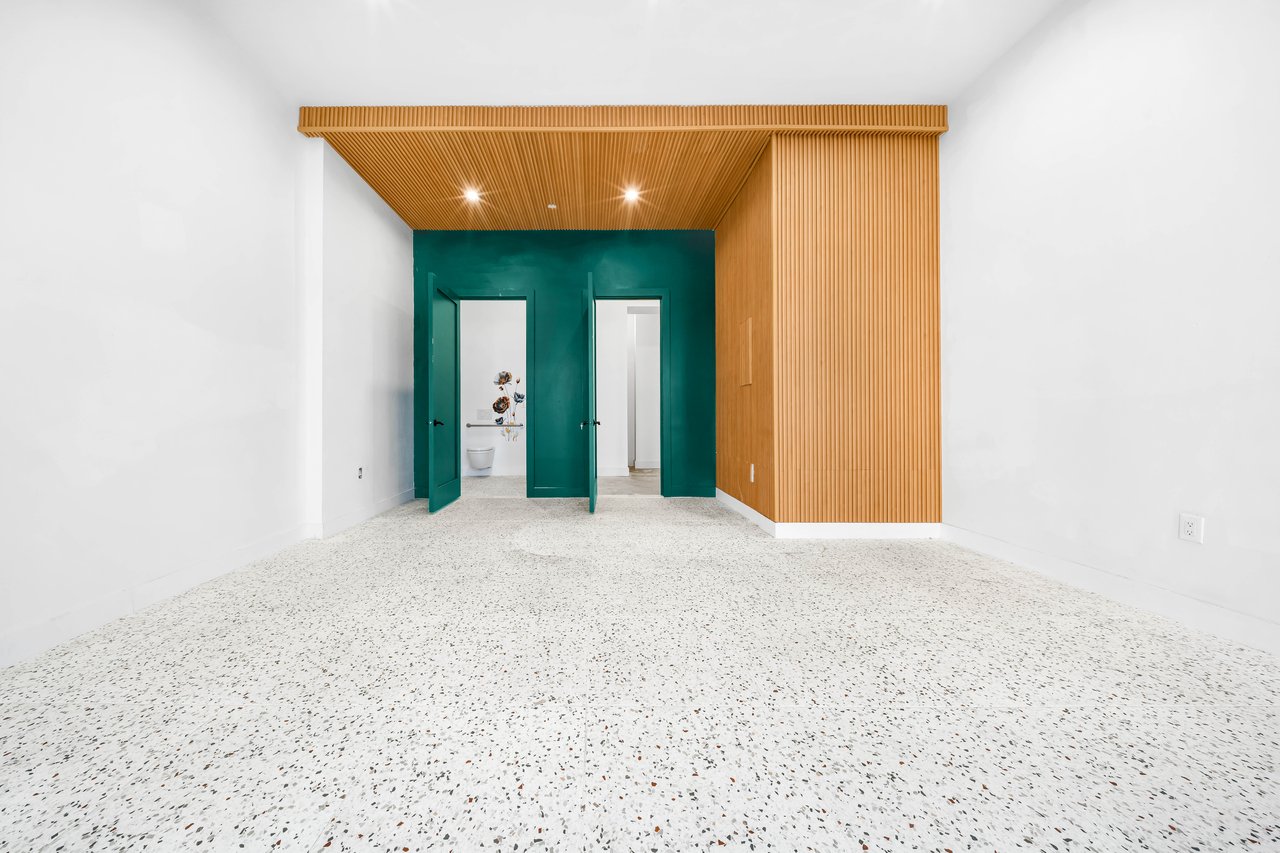 Sunswick Commercial condo 