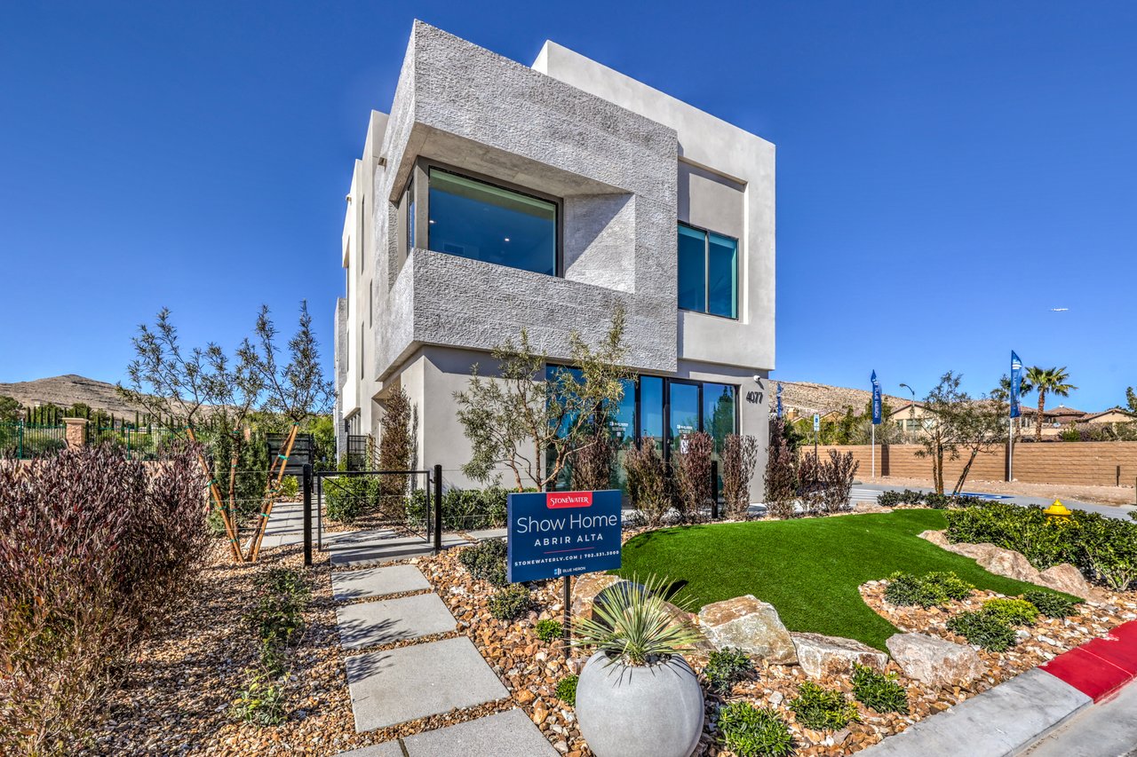 4077 Heron Fairway Dr