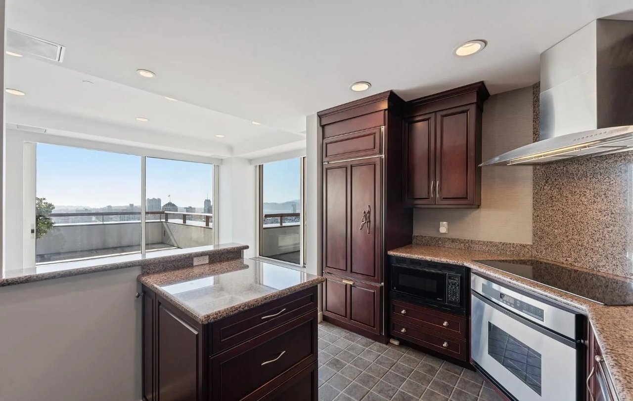 333 Bush Street Condos