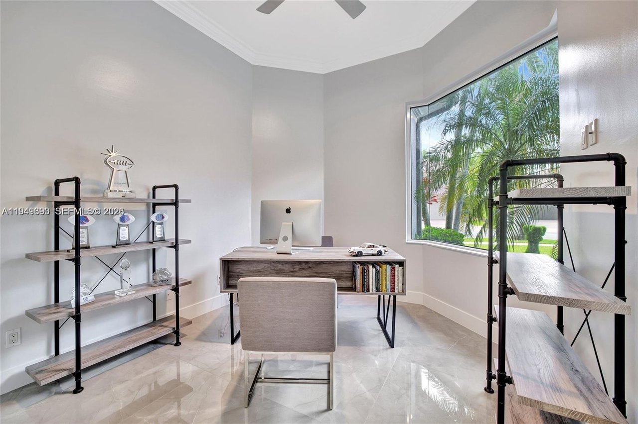 fort-lauderdale-home-for-sale-office