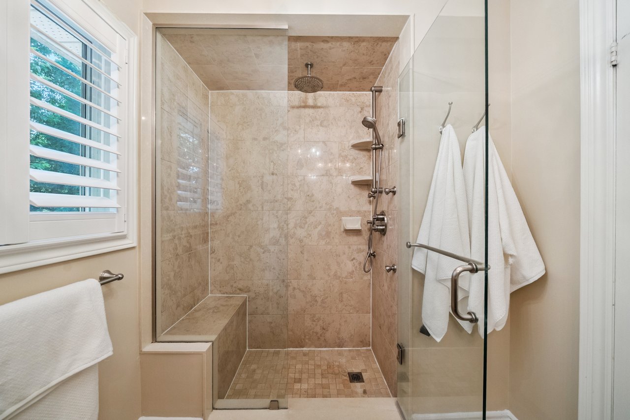 140 Reeve Dr