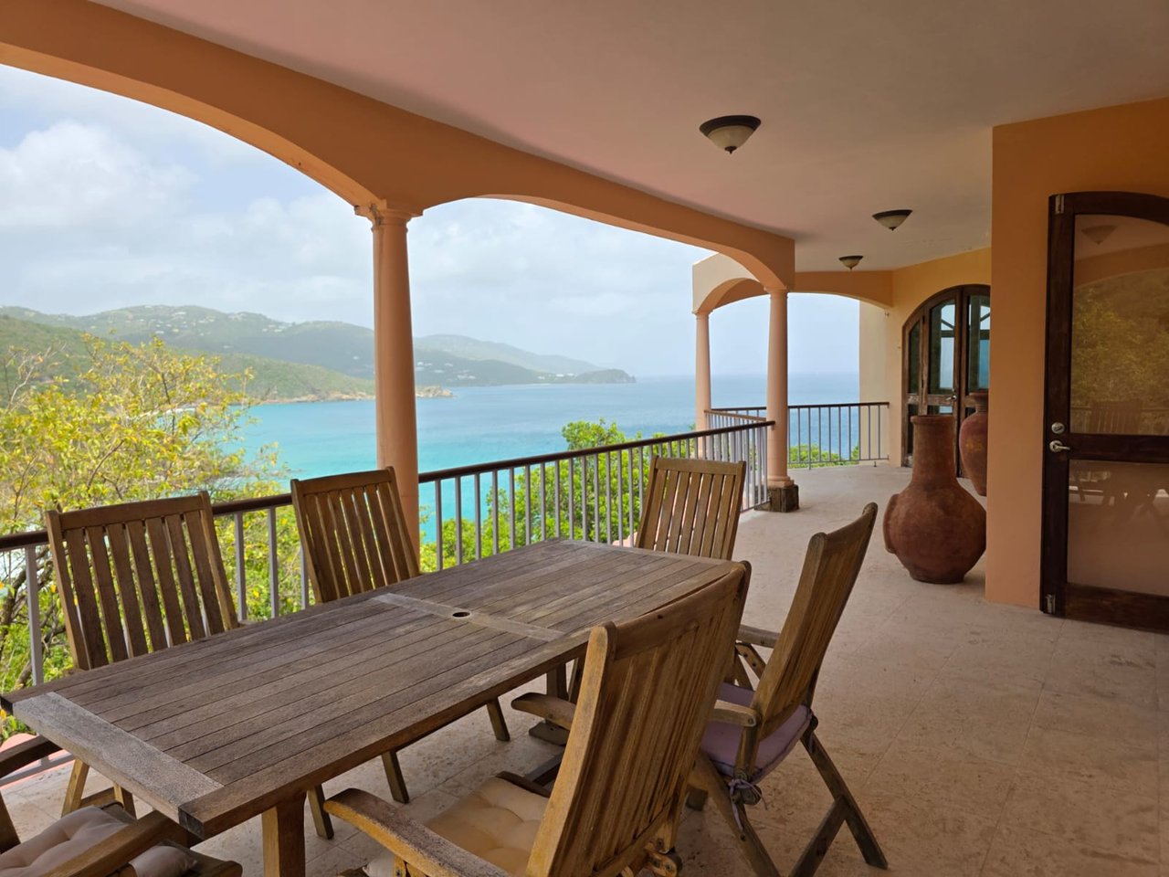 1136 Little Bay 5 Bedroom Home