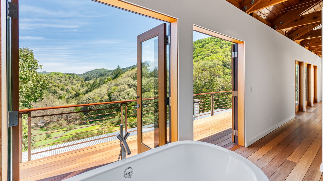 Leslie Creek Retreat