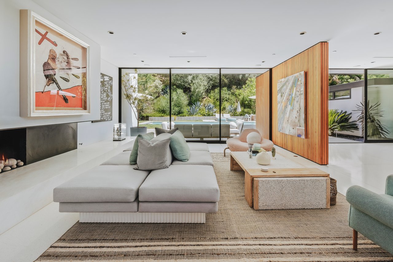 570 Evelyn Pl, Beverly Hills