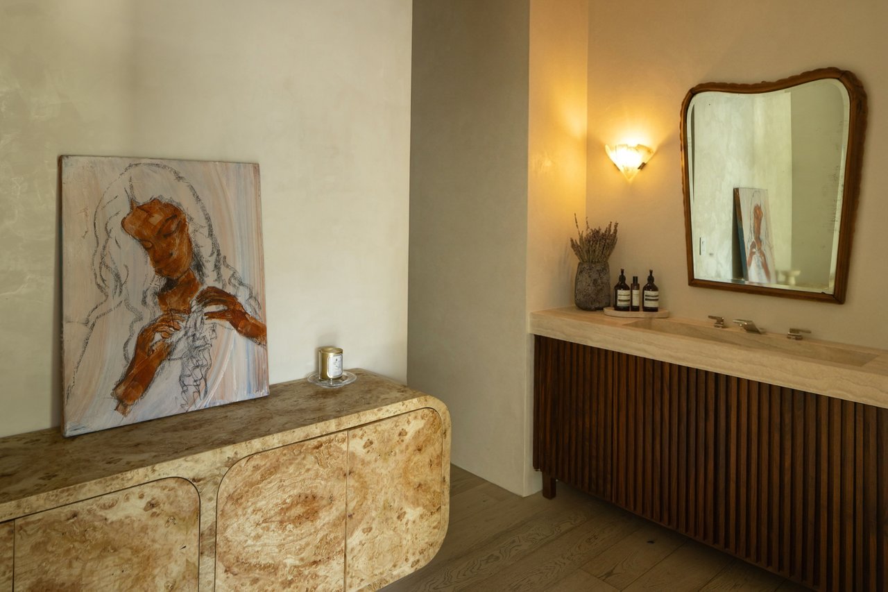 1557 Tower Grove Dr, Beverly Hills