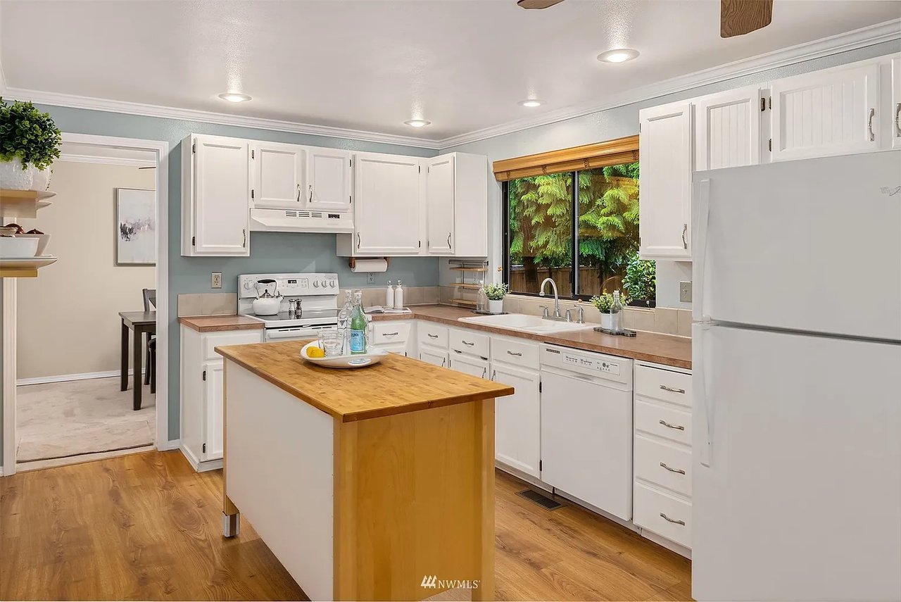 27520 NE 142nd Pl
