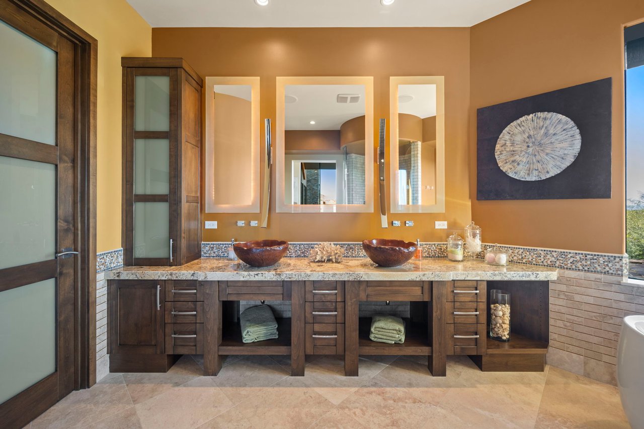 10570 E Pinnacle Peak Road