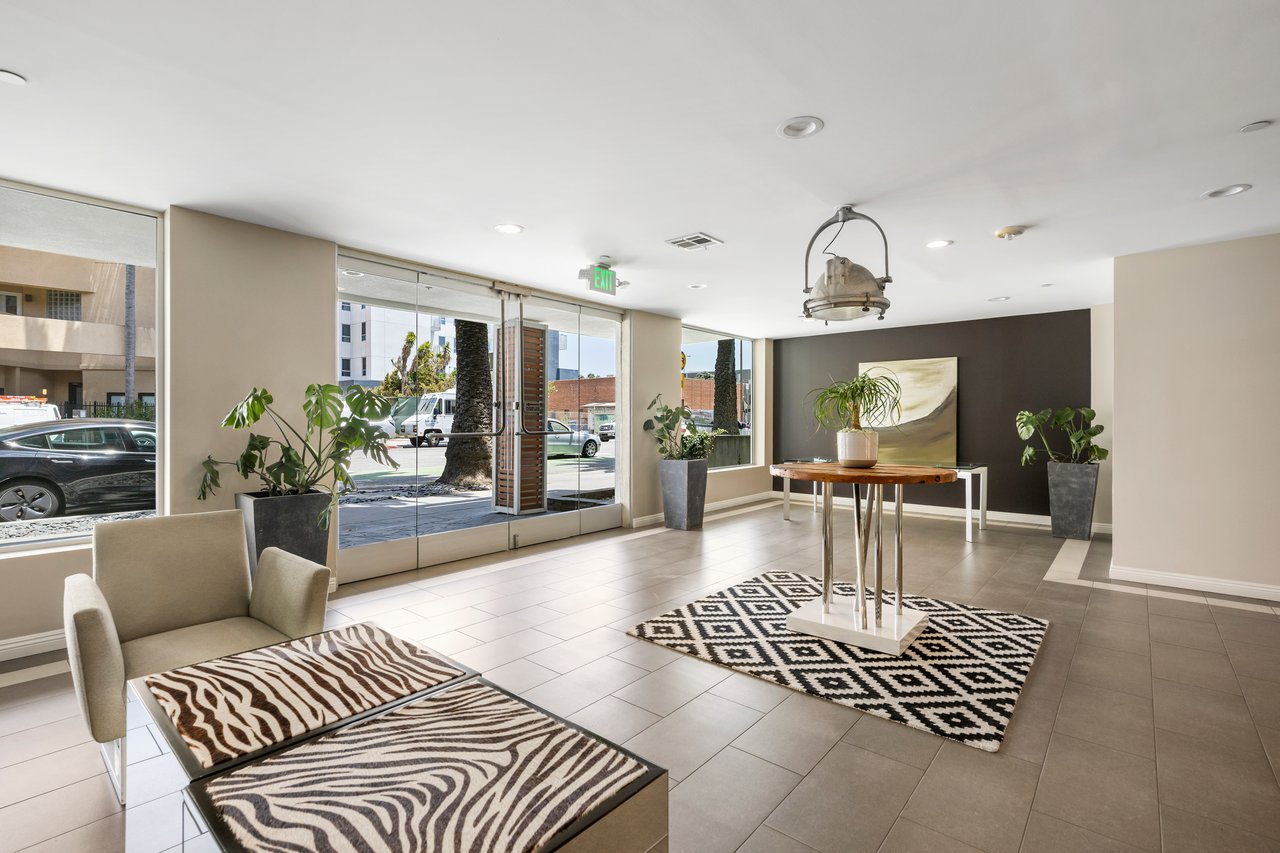 1544 7th St #6A, Santa Monica