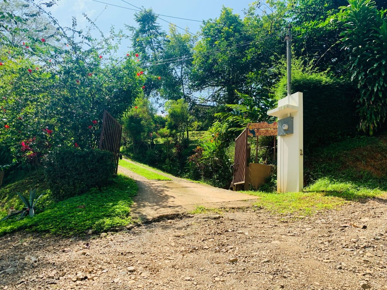 Ocean View Estate with Guest Cabins, Ojochal, Puntarenas