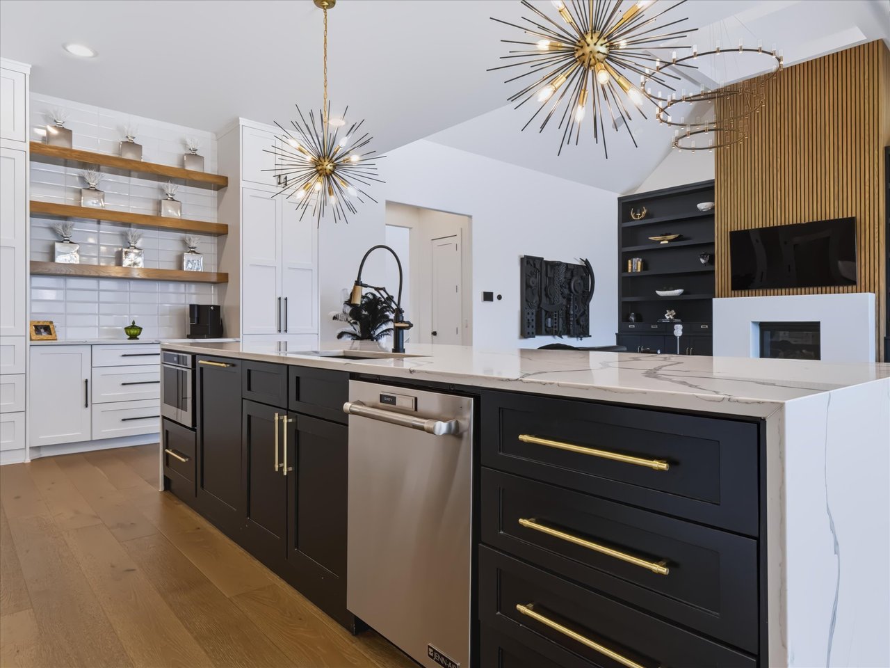 1300 Buckskin Trail