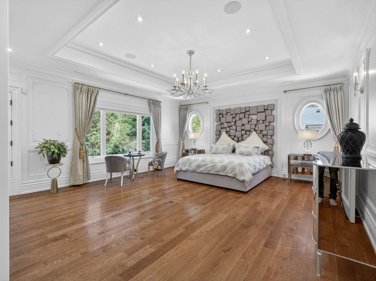 A Rare Ravine Estate
