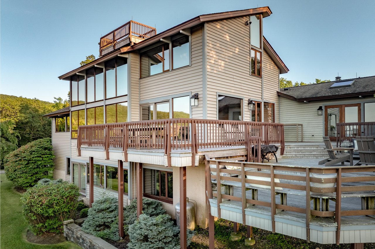 12 Mountain Brook Road