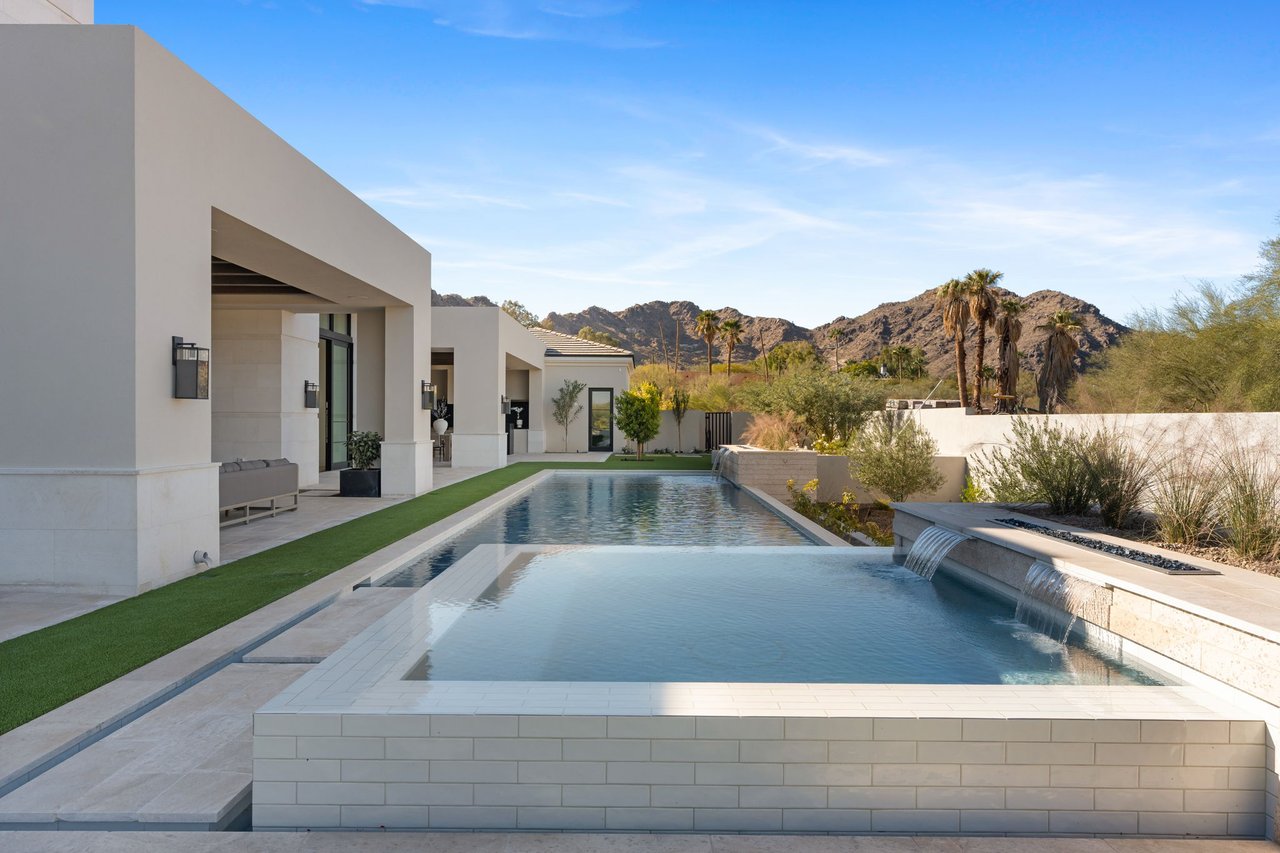 New Luxury Home in Paradise Valley, AZ