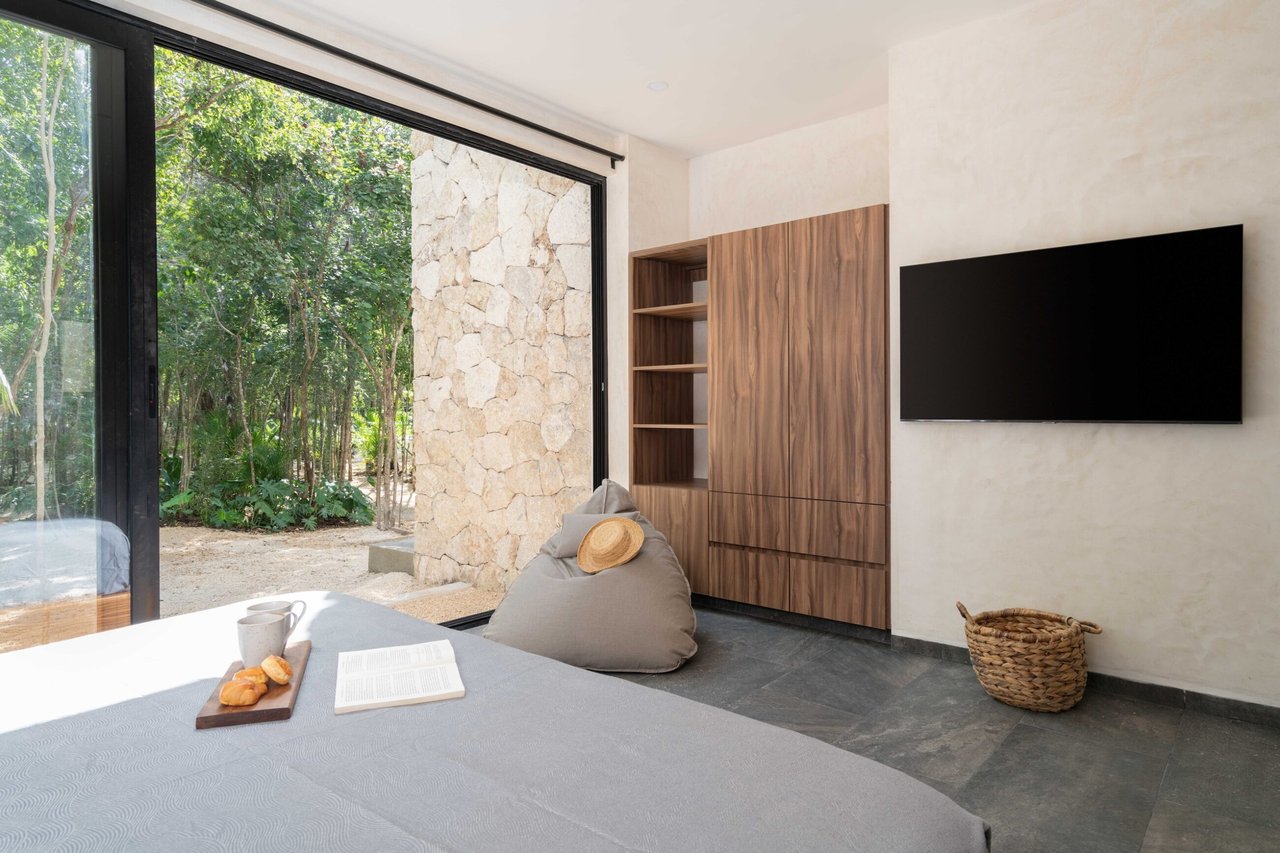 Villa 11  |  4 Bedroom with Large  Pool  in 12 O’Clock Tulum