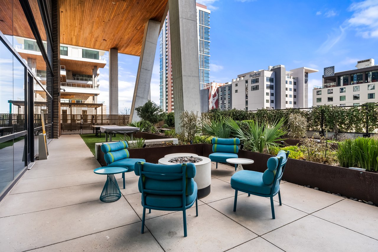 The Skyline Residence at 70 Rainey