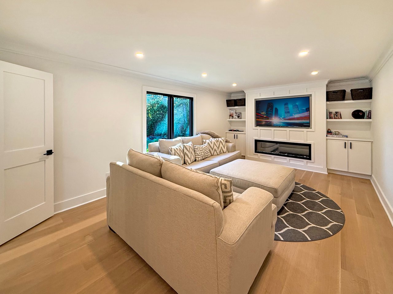 Undisclosed Address, East Quogue