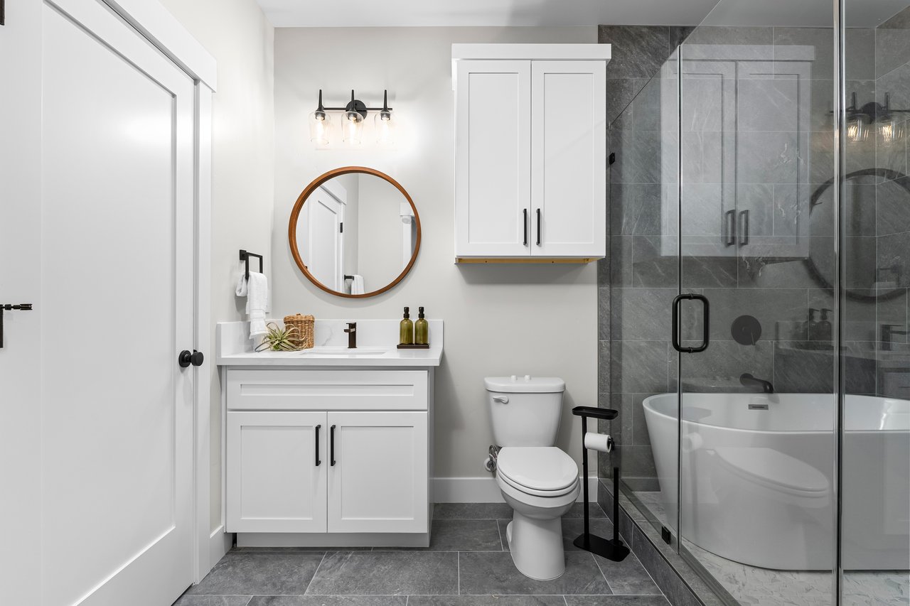 Wet Room with Soaking Tub & Walk-in Shower