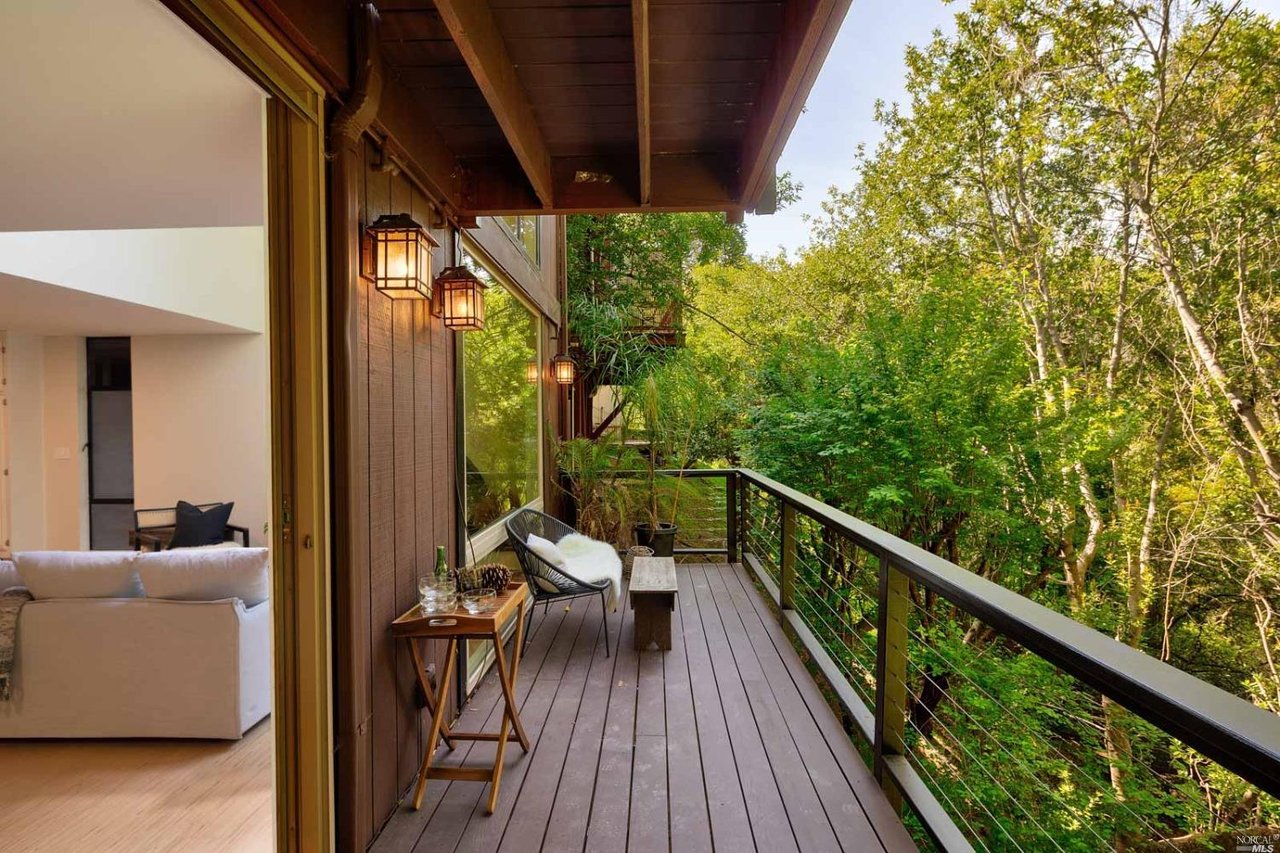 708 Cabin Dr