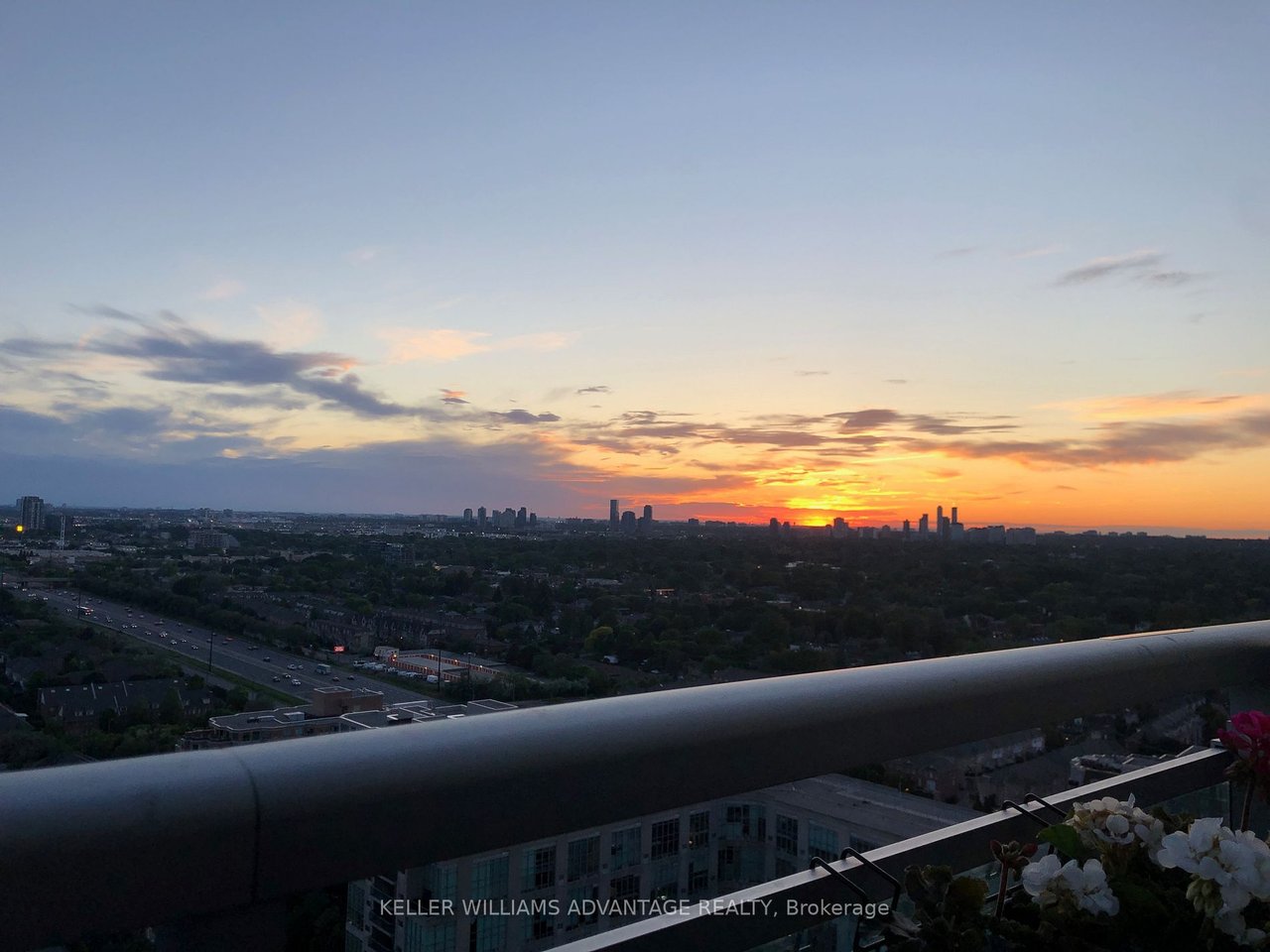 BREATHTAKING PENTHOUSE VIEWS